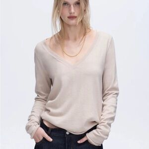ATM Lightweight Cashmere V-Neck Sweater